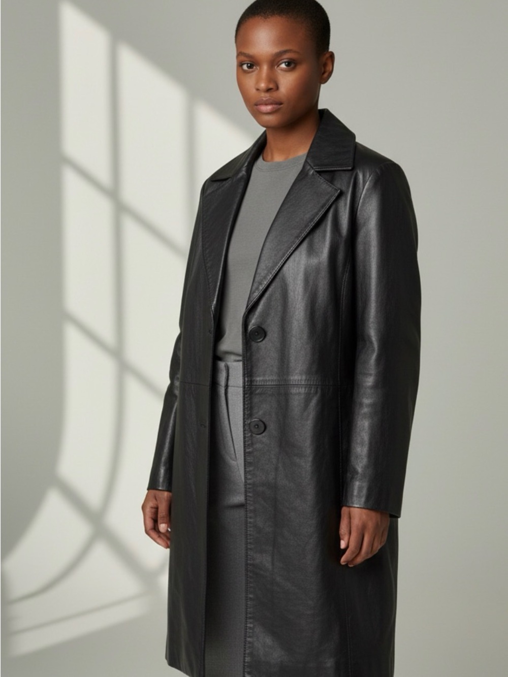100% Leather Coat for Women - Classic Single-Breasted Style